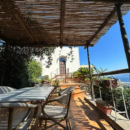 Casa Paolina - *
